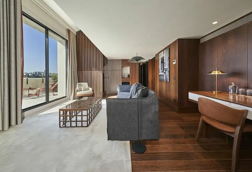 Suite Duplex, Portobay Flores