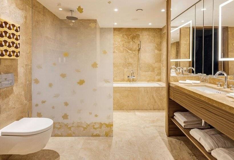 Семейный Номер, Radisson Blu Olympiyskiy