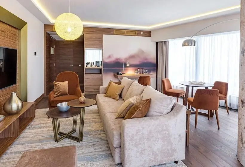 ファミリールーム, Radisson Blu Olympiyskiy