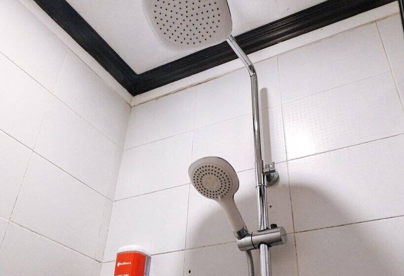 Семейный Номер, Reddoorz @ Bonifacio St Cebu