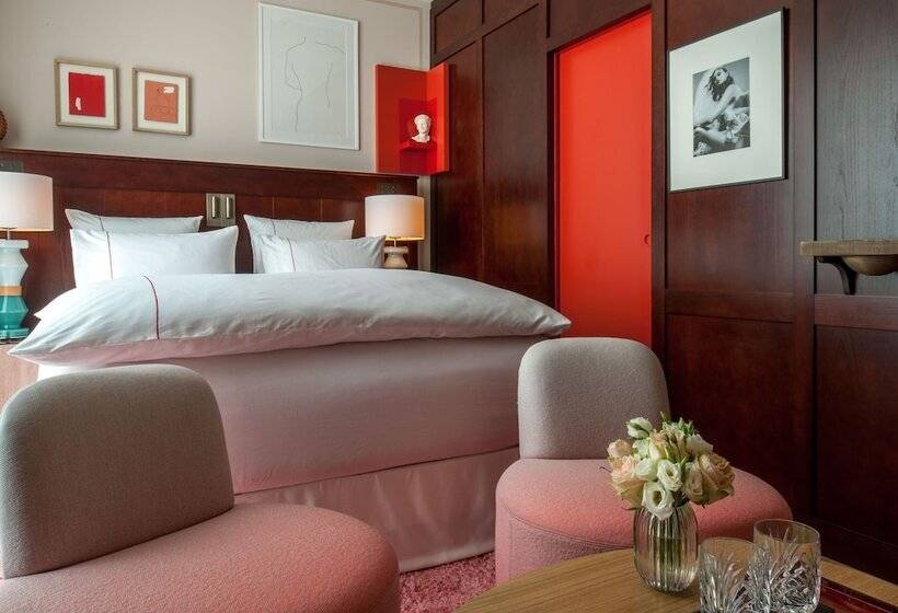 スーペリアールーム, Sinner Paris