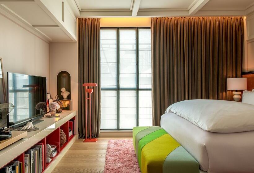 エクゼクティブルーム, Sinner Paris