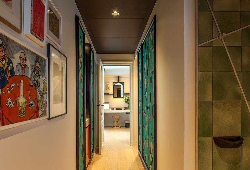 エクゼクティブルーム, Sinner Paris