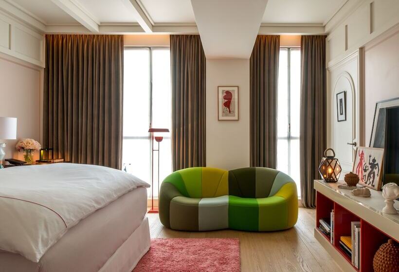 エクゼクティブルーム, Sinner Paris