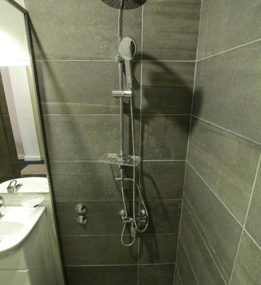 اتاق استاندارد, Story