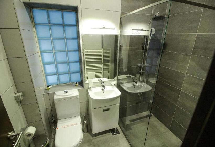 اتاق استاندارد, Story