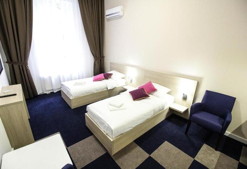 آپارتمان 2 خوابه, Story