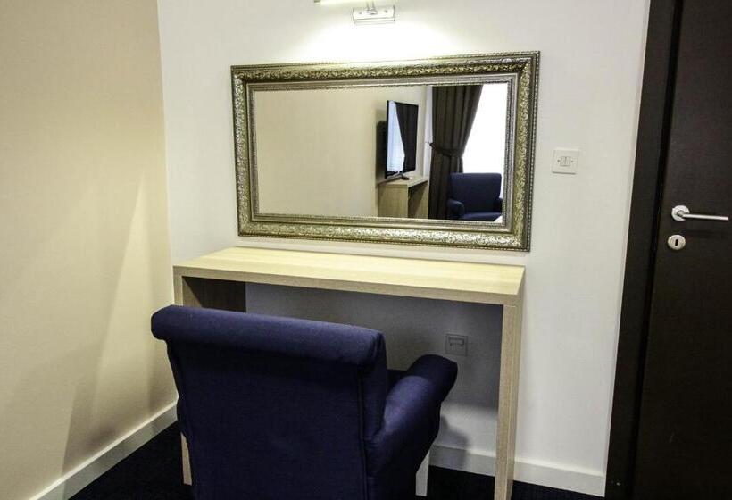 آپارتمان 2 خوابه, Story