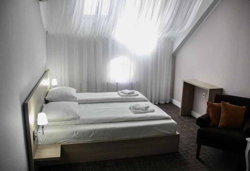 آپارتمان کامفورت 2 خوابه, Story