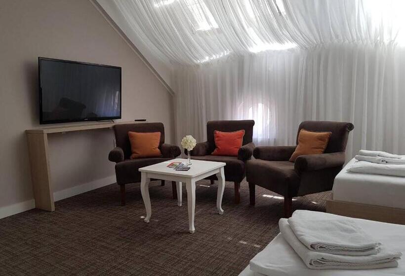 آپارتمان کامفورت 2 خوابه, Story