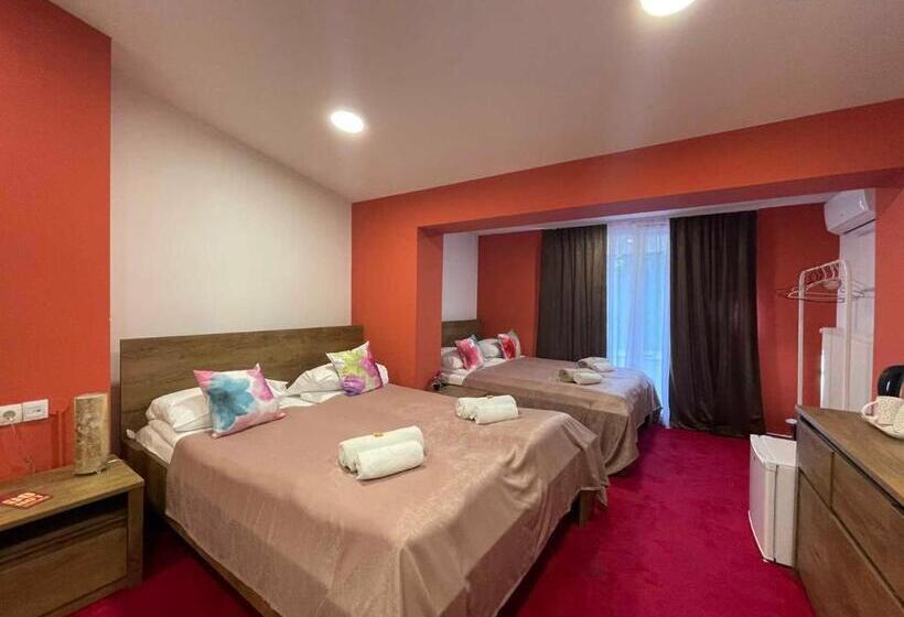 آپارتمان 1 خوابه با تراس, Story