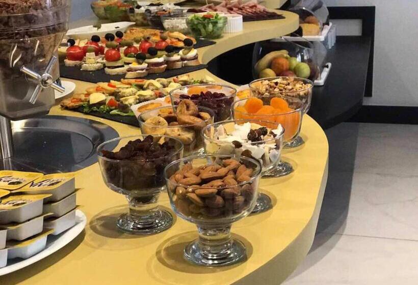 آپارتمان 1 خوابه با تراس, Story