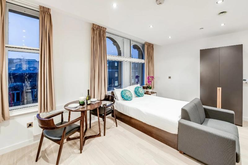 استودیوی استاندارد, Terlon Apartments