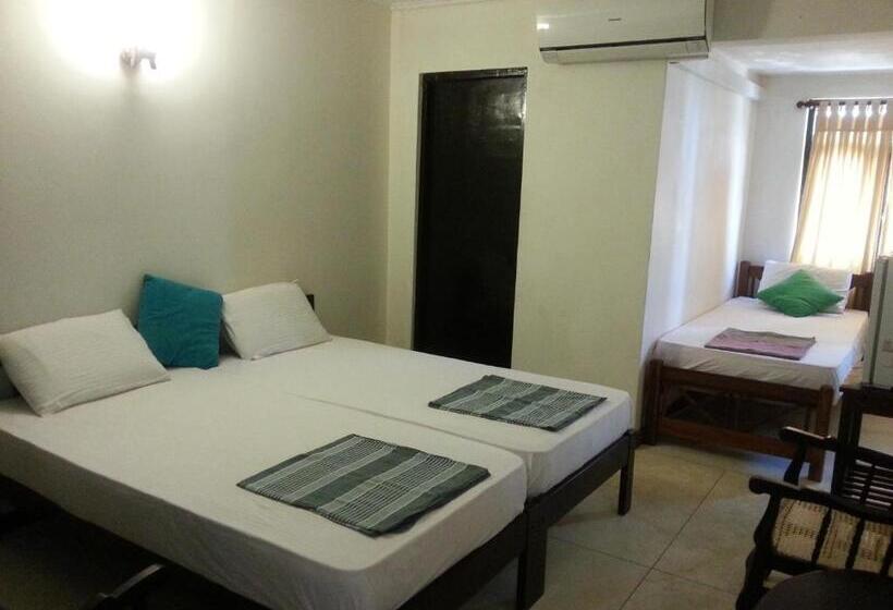 Трехместный Номер Deluxe Вид на Море, Thiranagama Beach