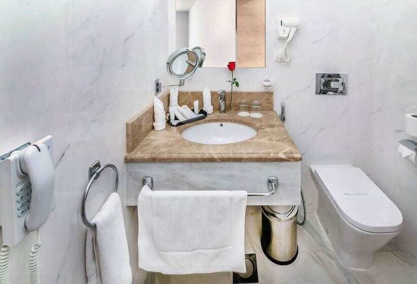 带观景的标准间, Tulip Inn Al Daar Rawafid