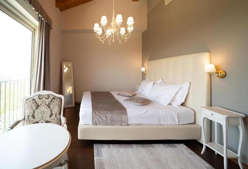 豪华房间, Wine Residence Cattunar