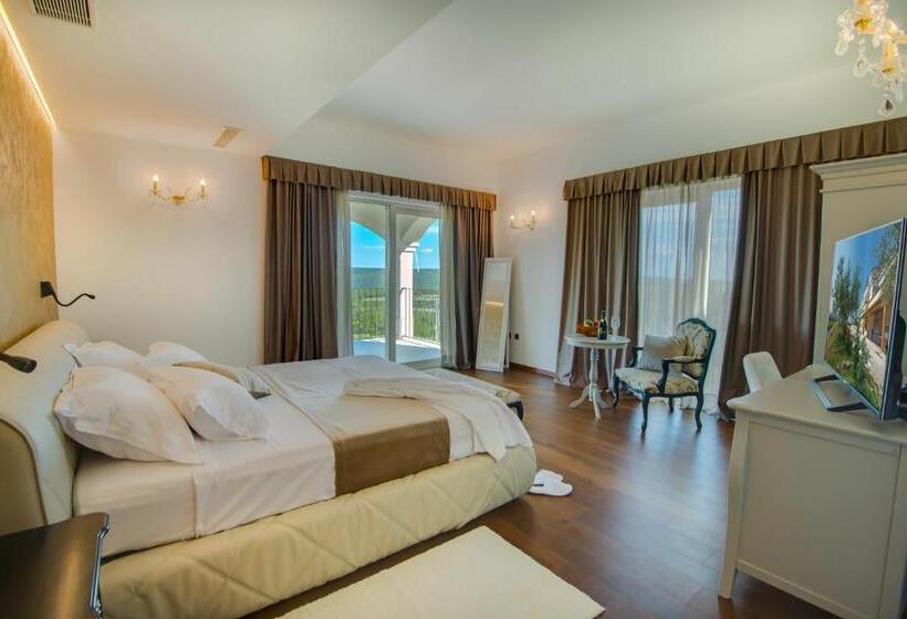 小型套房带阳台, Wine Residence Cattunar