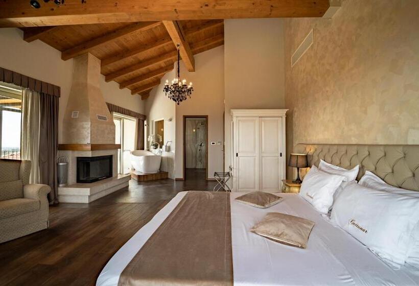 带海景的复工套房, Wine Residence Cattunar