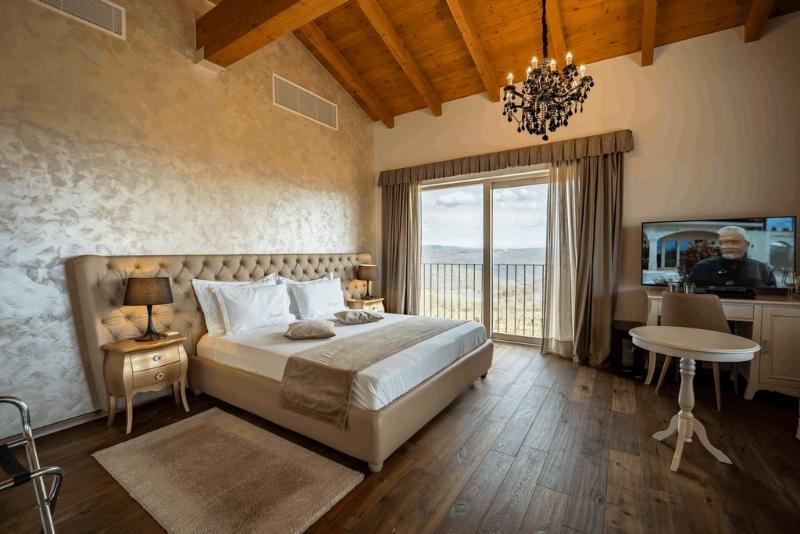 带海景的复工套房, Wine Residence Cattunar