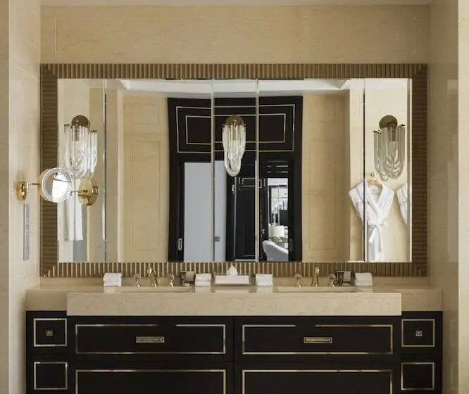 سوئیت رویال, Lotte Hotel Samara