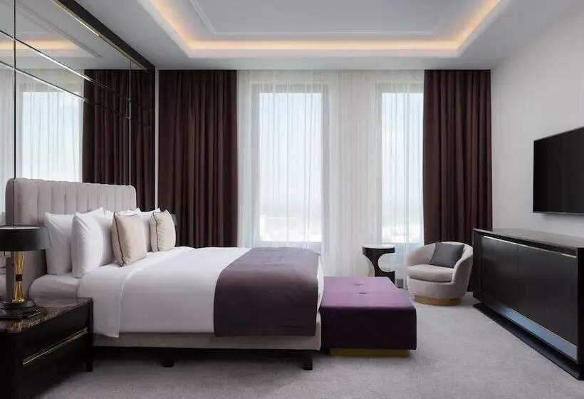 سوئیت رویال, Lotte Hotel Samara