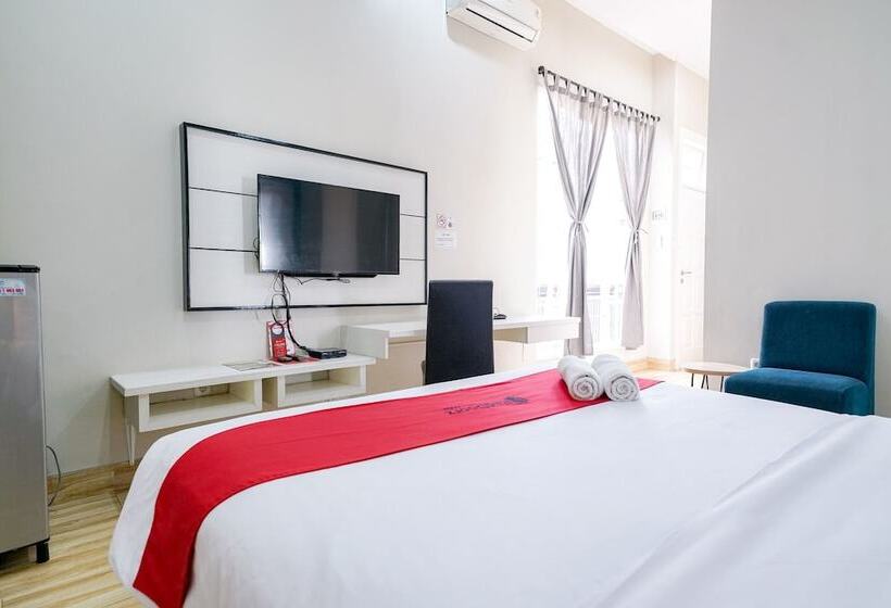 Номер Стандарт, Reddoorz Premium Near Rs Pondok Indah