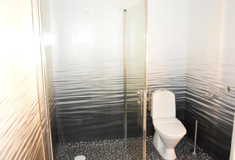 דירת חדר נוף לים, Strandbaden Köpingsvik