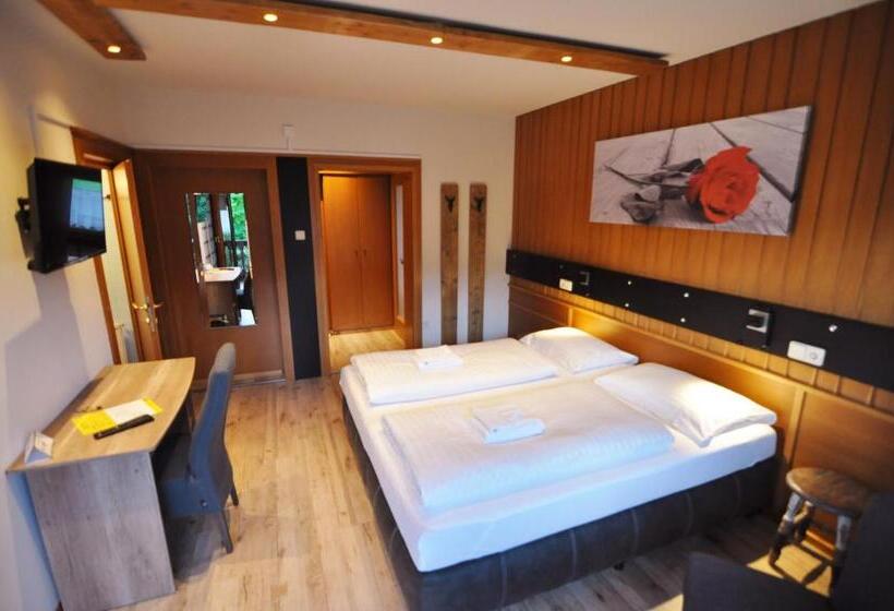Номер Стандарт с Балконом, Pension & Apartments Weissbriach