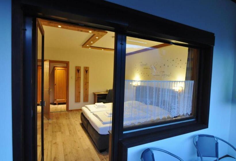 패밀리 룸, Pension & Apartments Weissbriach