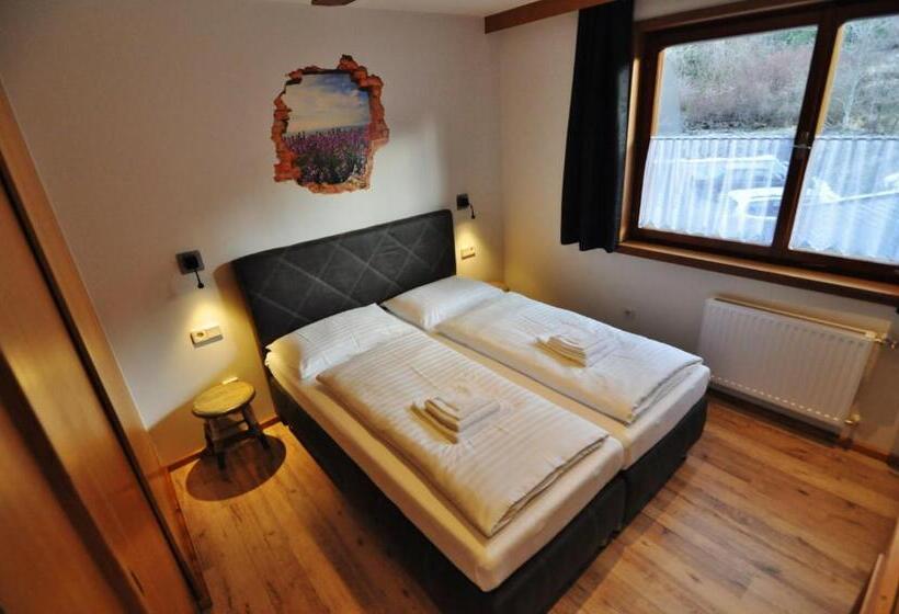 4인용 스탠다드 룸, Pension & Apartments Weissbriach