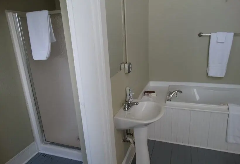 Comfort-sviitti, Davie School Inn