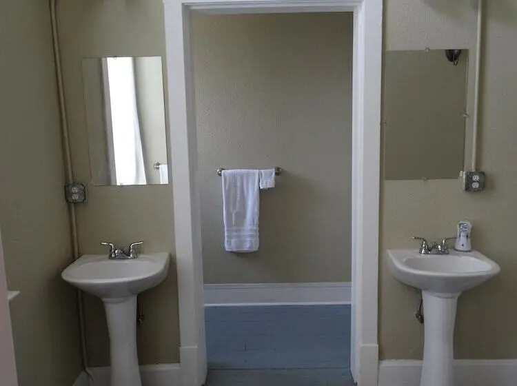 Comfort-sviitti, Davie School Inn