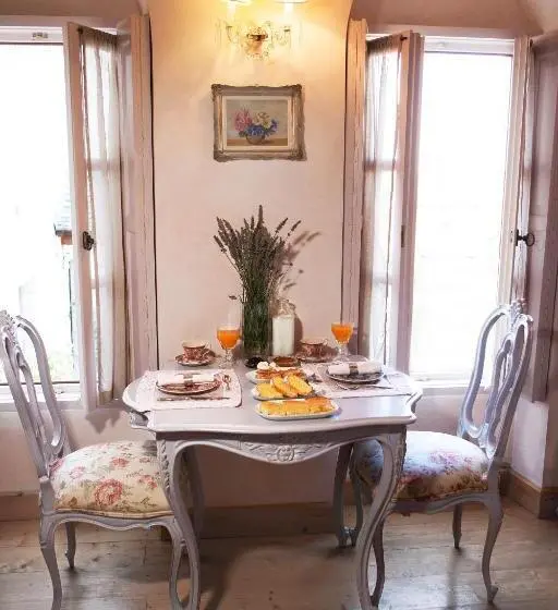 Talo 1 Makuuhuone, Amaryllis Boutique Guest House