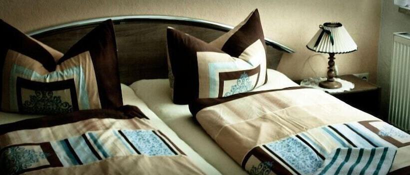 Номер Стандарт Индивидуальный, Pension Borna