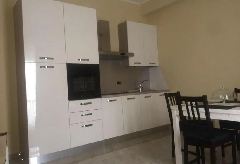 اتاق استاندارد چهارنفره با بالکن, B&b Del Corso