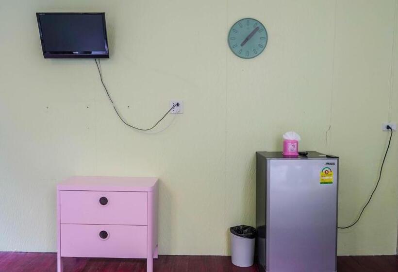 Трежместный Номер Economy, Roomquest Amphawa Floating Market