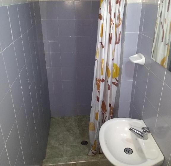 اتاق استاندارد, El Turista