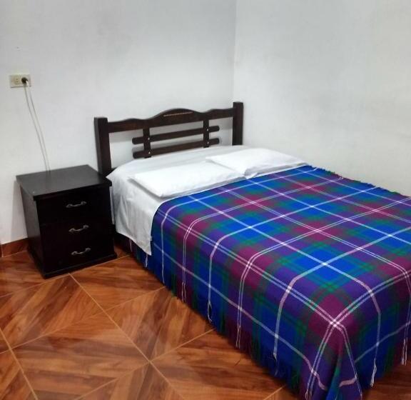 スタンダードシングルルーム, El Turista