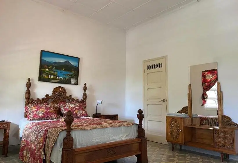اتاق استاندارد با بالکن, Hostal Cumbres Del Volcan Flor Blanca