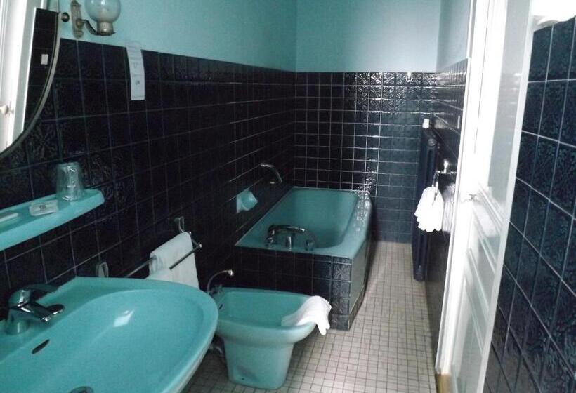 غرفة قياسية مطلّة علي الحديقة, Du Parc