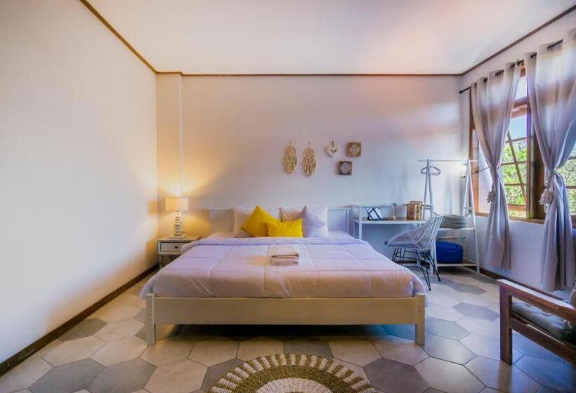 غرفة ديلوكس, Interconnection Hostel