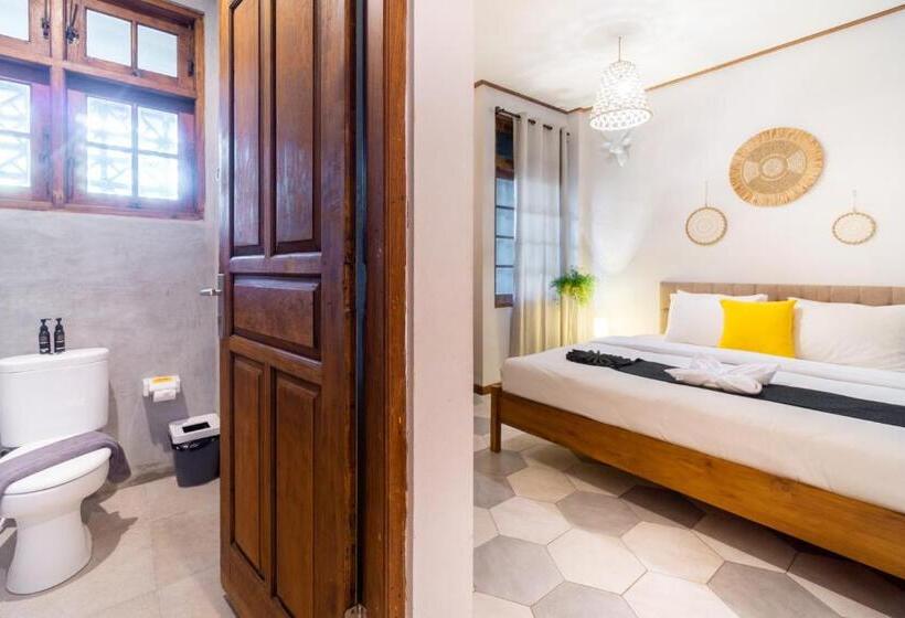 غرفة ديلوكس, Interconnection Hostel