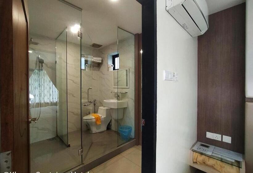 חדר משפתחתי סופריור, Kluang Container Swimming Pool