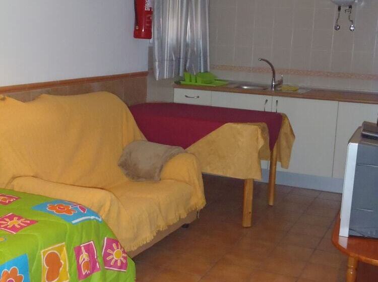 إستوديو قياسى, El Rento Alojamiento Rural