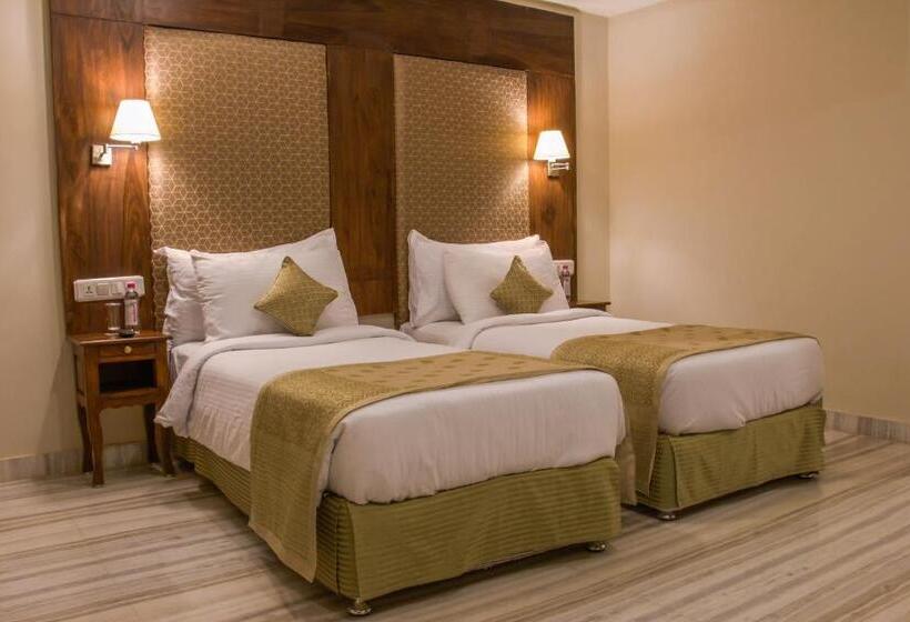 Номер Deluxe, Pratap Mahal Pushkar Ihcl Seleqtion