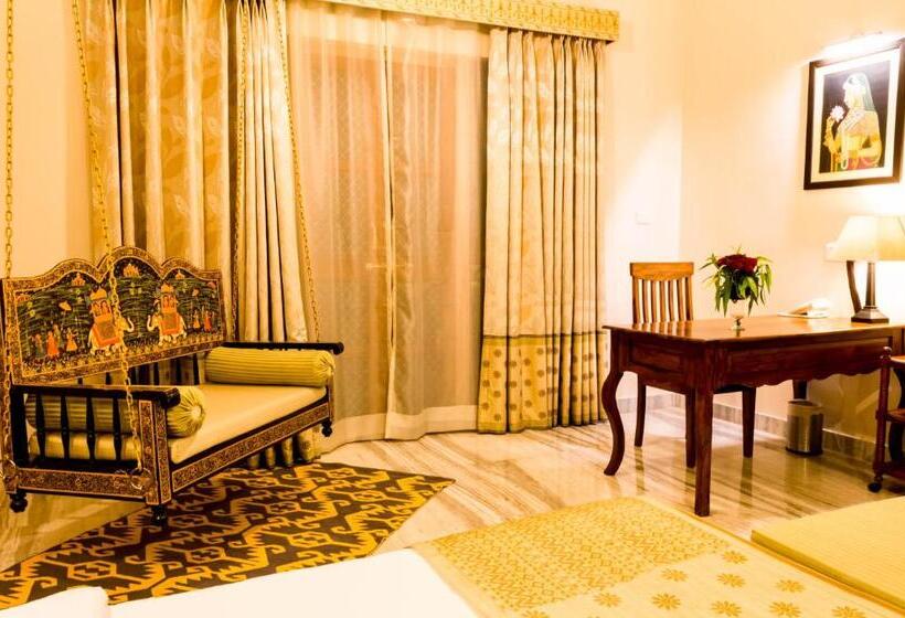 Номер Deluxe, Pratap Mahal Pushkar Ihcl Seleqtion