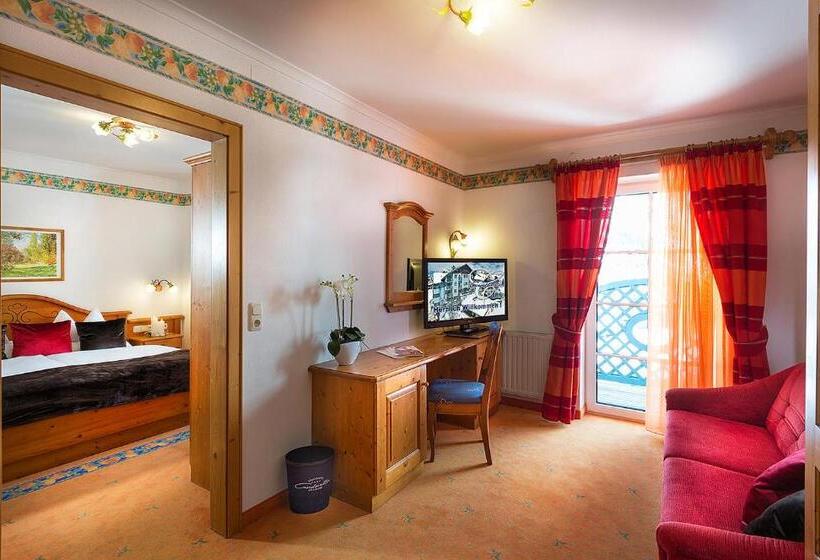 جناح جونيور كلاسيكى, Sporthotel Cinderella