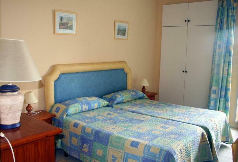 إستوديو قياسى, Apartamentos Benal Beach Geinsa