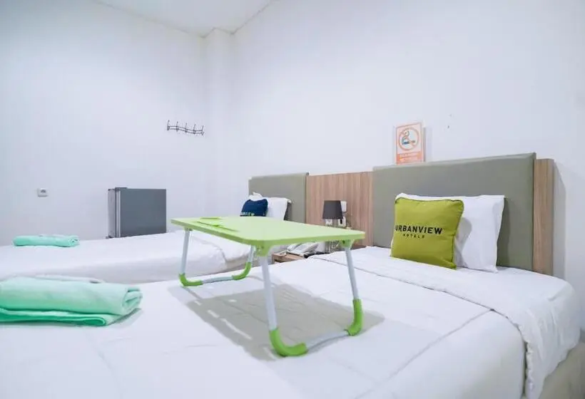 スーペリアールーム, Urbanview Hotel Bes Mangga Besar By Reddoorz
