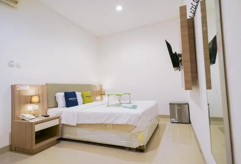 デラックスルーム, Urbanview Hotel Bes Mangga Besar By Reddoorz